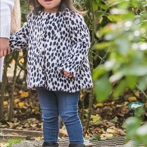 Janie and jack Dalmatian fur coat size 2T